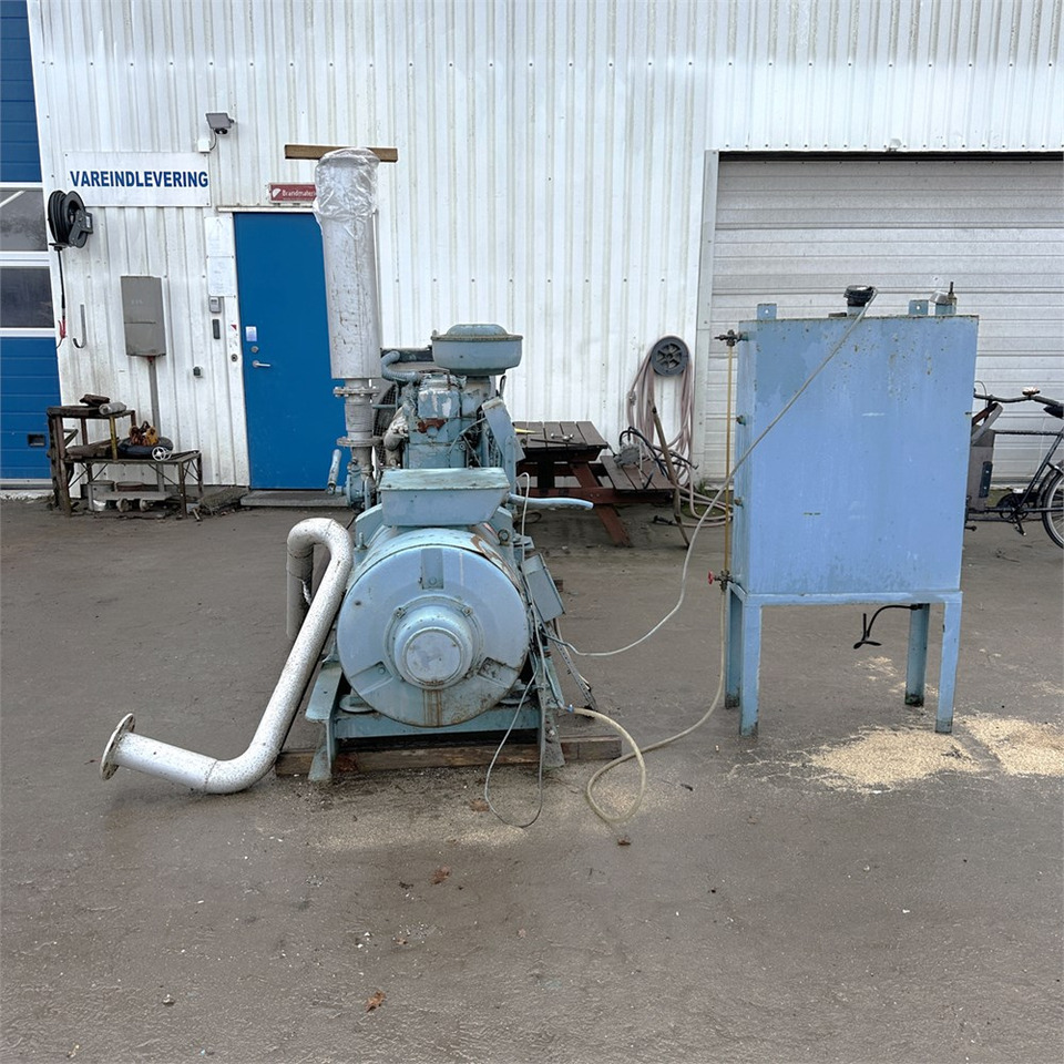 Mercedes emergency power generator C4 - Generador industriale: foto 4 Mercedes emergency power generator C4 - Generador industriale: foto 4