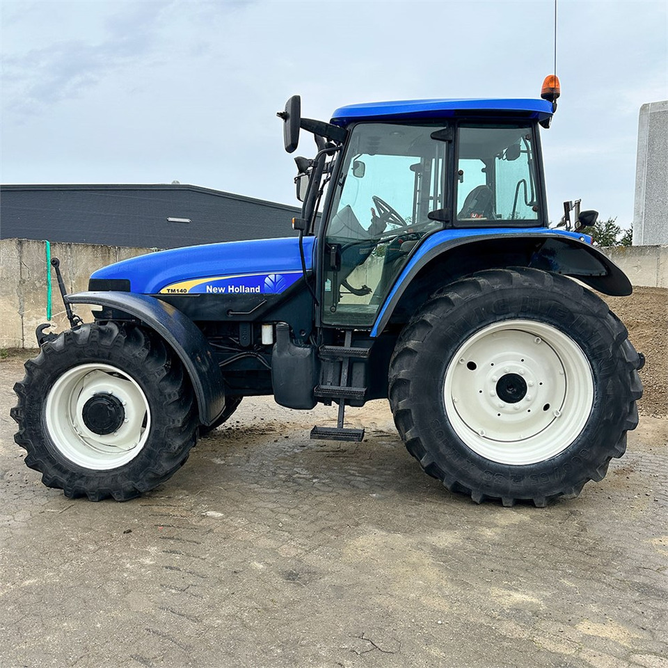 New Holland TM140 - Tractor: foto 3 New Holland TM140 - Tractor: foto 3