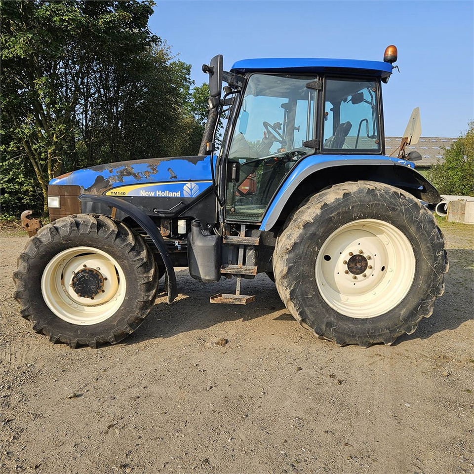 Tractor New Holland TM140: foto 1