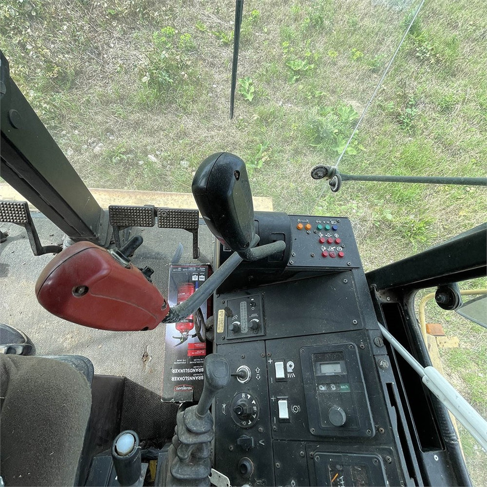 Arrendamiento de New Holland TX 30 New Holland TX 30: foto 21