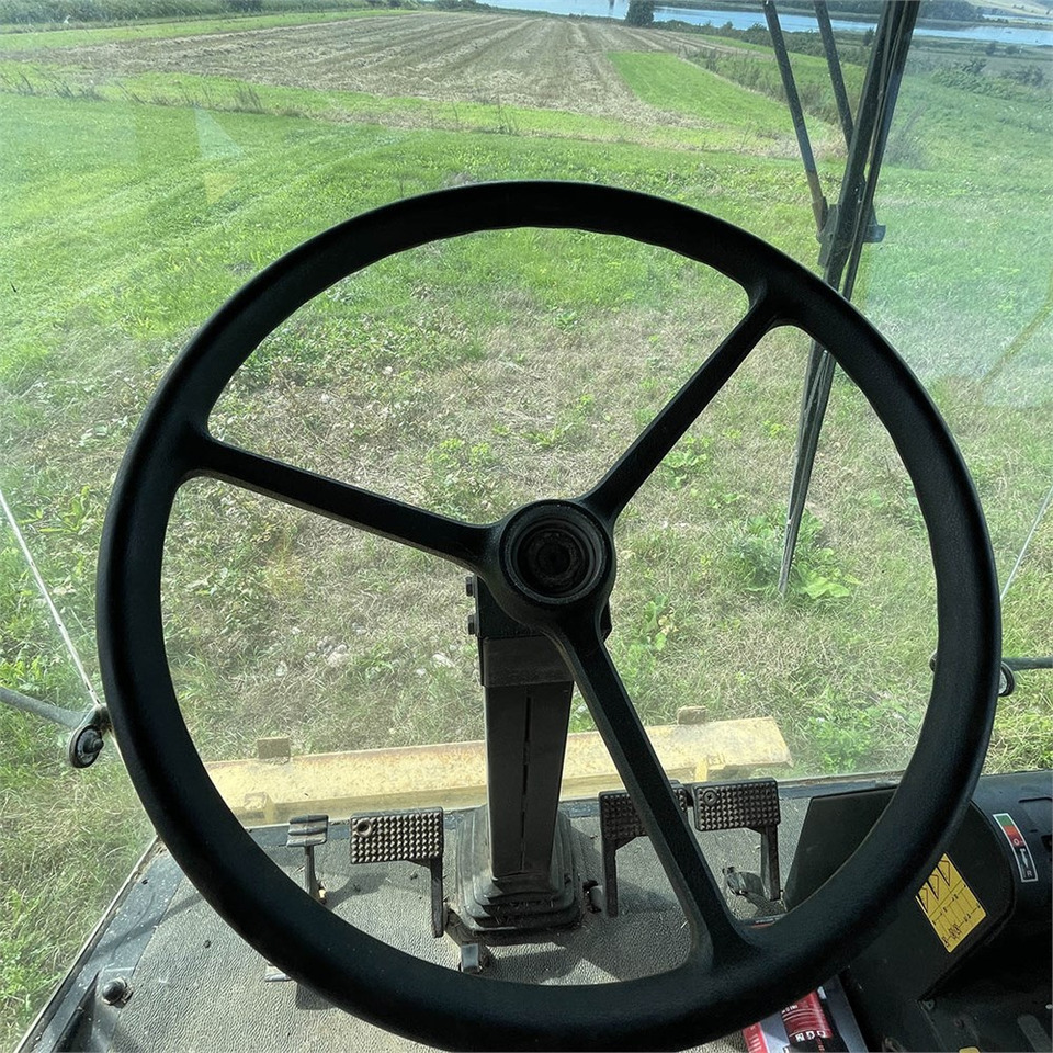 Arrendamiento de New Holland TX 30 New Holland TX 30: foto 19