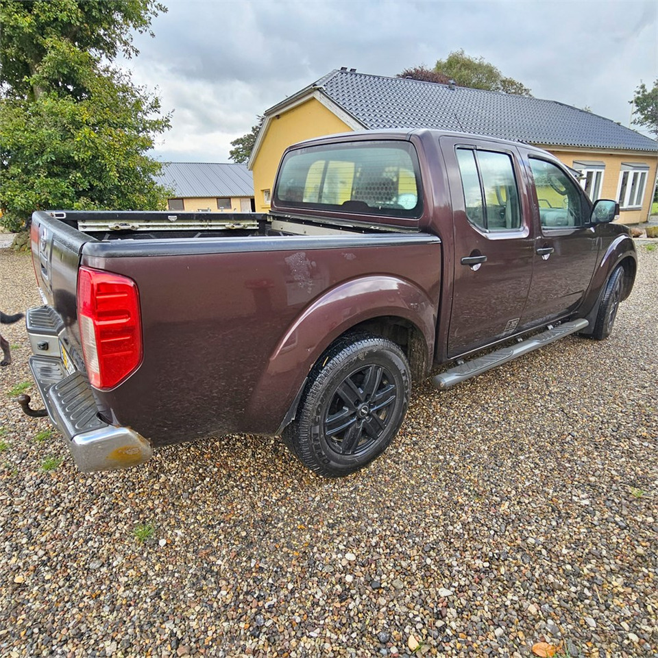 Nissan Navara 2,5 Dci Dc 4wd - Pick-up: foto 5 Nissan Navara 2,5 Dci Dc 4wd - Pick-up: foto 5