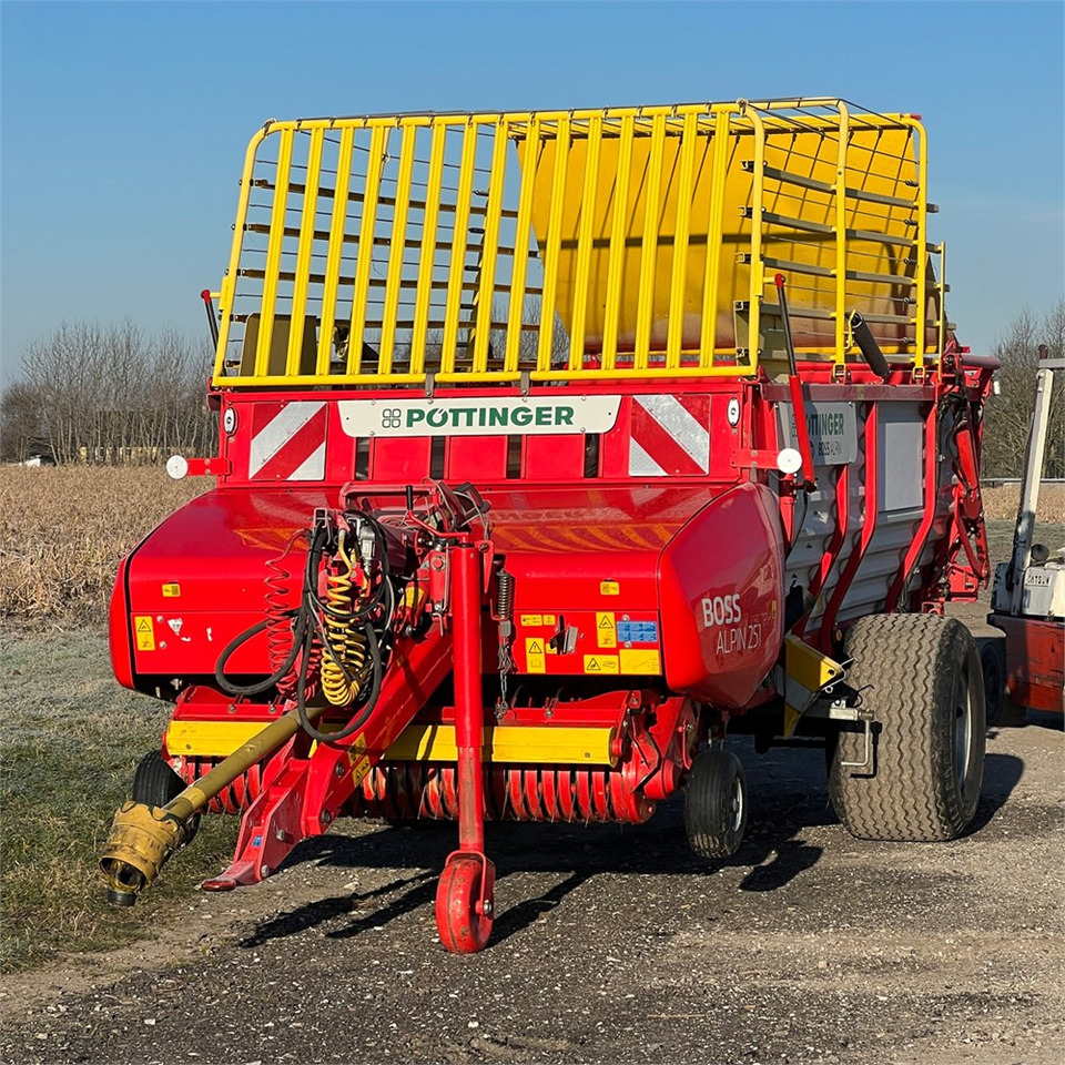 Pöttinger Boss Alpine 251 - Maquinaria de henificación: foto 2 Pöttinger Boss Alpine 251 - Maquinaria de henificación: foto 2