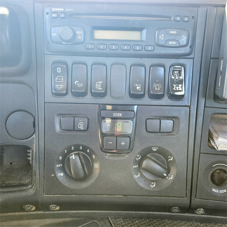 Camión con equipo de cable Scania P310: foto 22