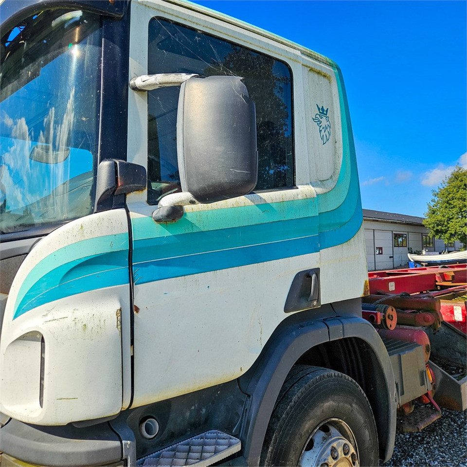 Camión con equipo de cable Scania P310: foto 11