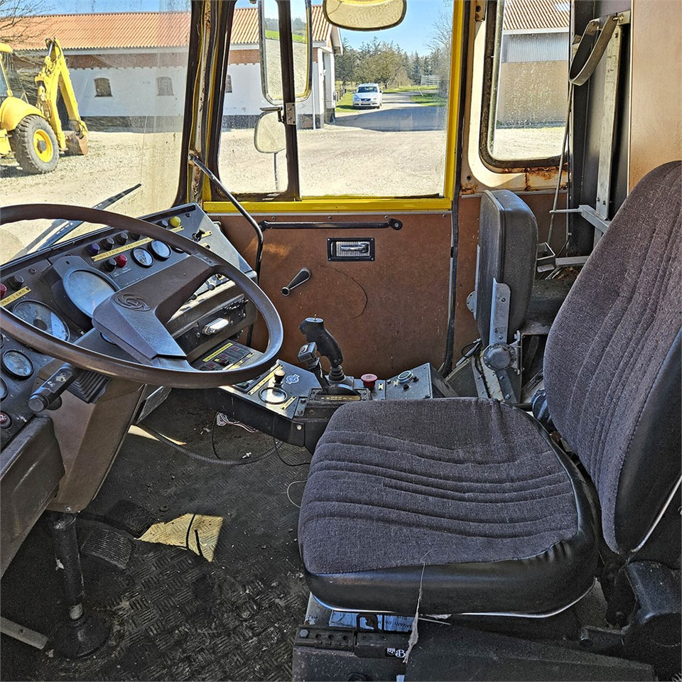 Arrendamiento de Schammel Nubian 6x6 Schammel Nubian 6x6: foto 13 Arrendamiento de Schammel Nubian 6x6 Schammel Nubian 6x6: foto 13