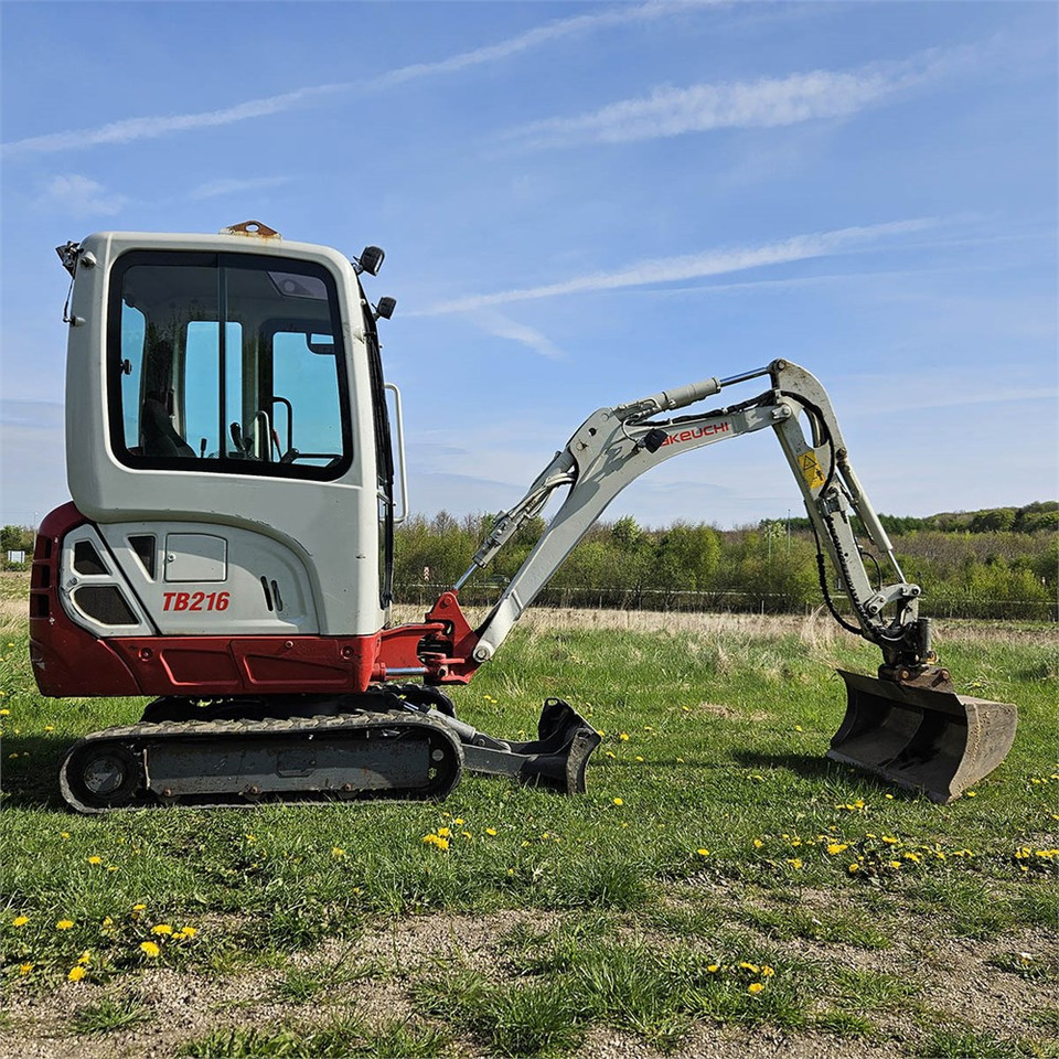 Takeuchi TB216 - Miniexcavadora: foto 4 Takeuchi TB216 - Miniexcavadora: foto 4