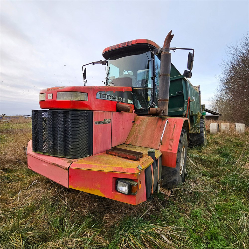 Terragator 2104 - Maquinaria para fertilización: foto 2 Terragator 2104 - Maquinaria para fertilización: foto 2