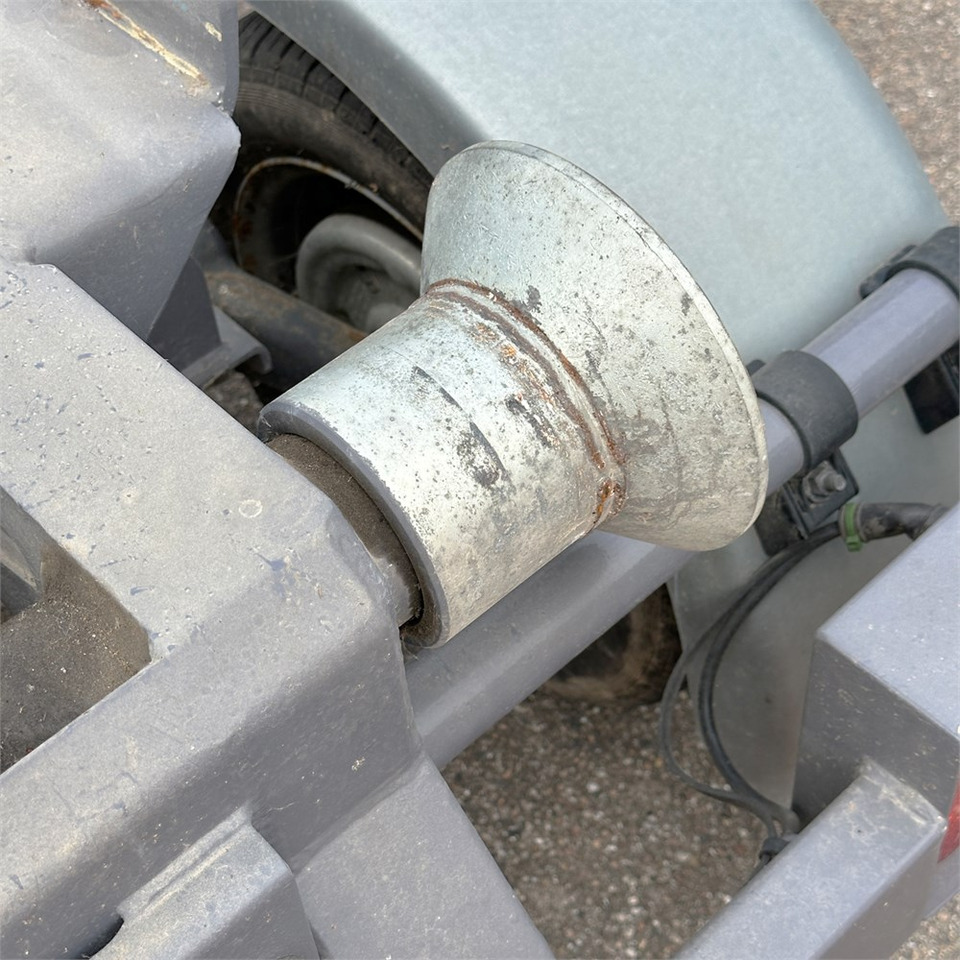 Remolque de coche Vezeko 09DB CT: foto 19 Remolque de coche Vezeko 09DB CT: foto 19