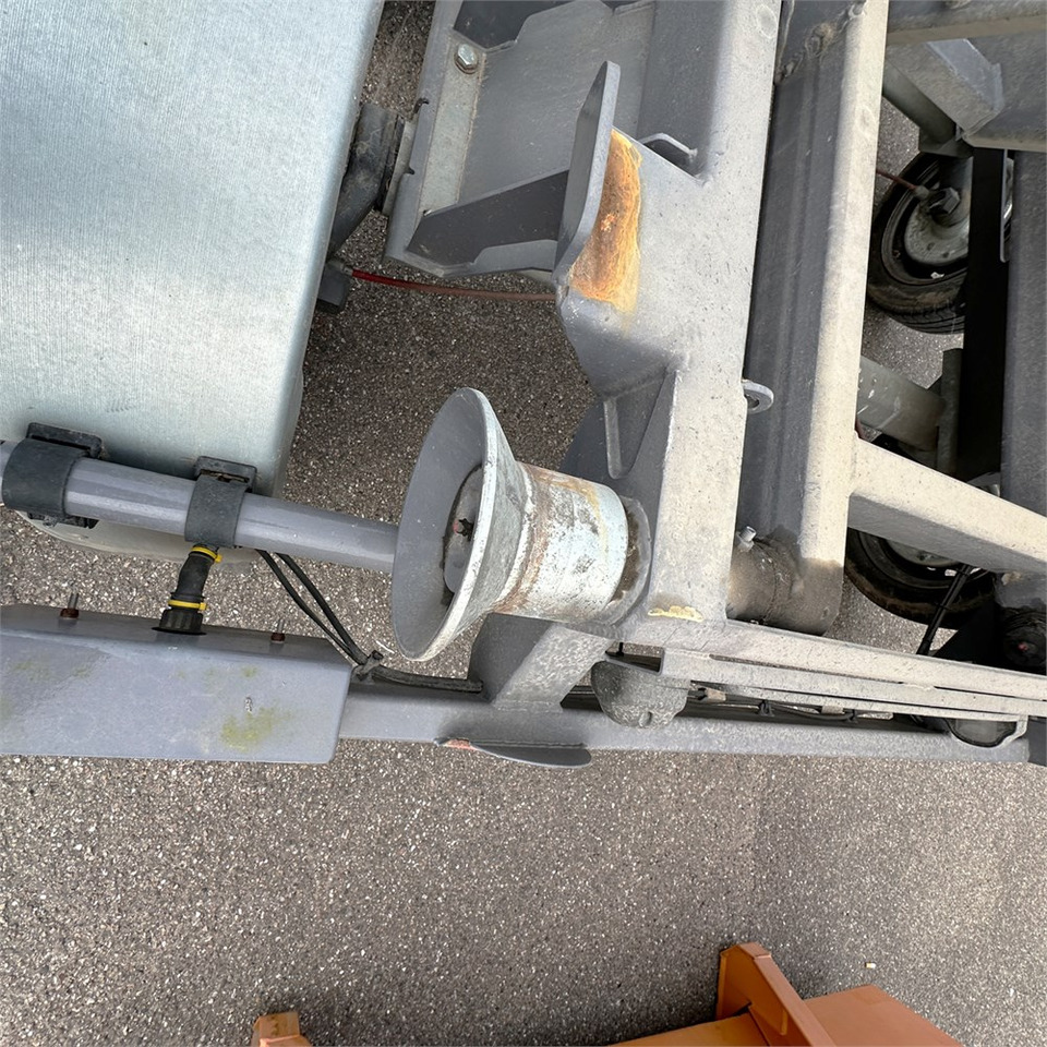 Remolque de coche Vezeko 09DB CT: foto 18 Remolque de coche Vezeko 09DB CT: foto 18