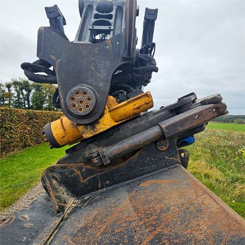 Excavadora de cadenas Volvo EC300 DL: foto 43 Excavadora de cadenas Volvo EC300 DL: foto 43