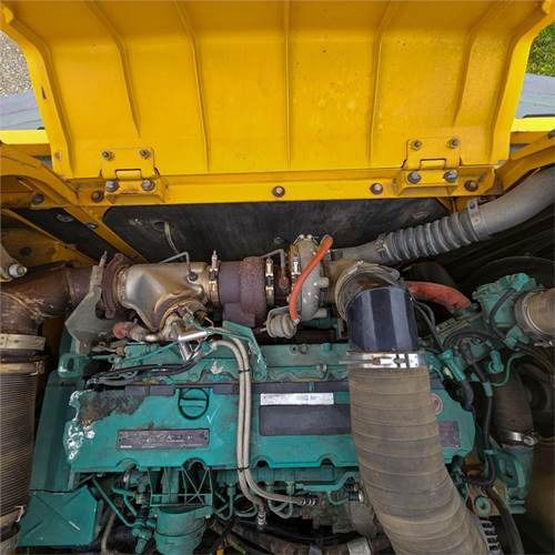 Excavadora de cadenas Volvo EC300 DL: foto 46 Excavadora de cadenas Volvo EC300 DL: foto 46