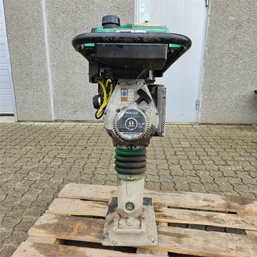 Wacker BS50-2i - Vibroapisonador: foto 2 Wacker BS50-2i - Vibroapisonador: foto 2