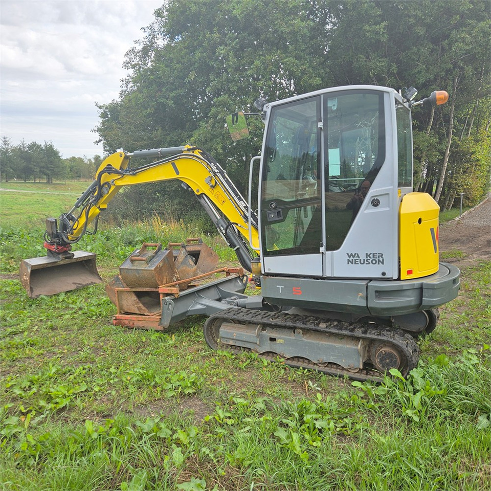 Wacker Neuson ET35 - Miniexcavadora: foto 1 Wacker Neuson ET35 - Miniexcavadora: foto 1
