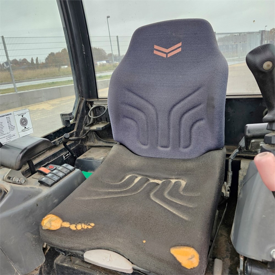 Miniexcavadora Yanmar SV18: foto 9