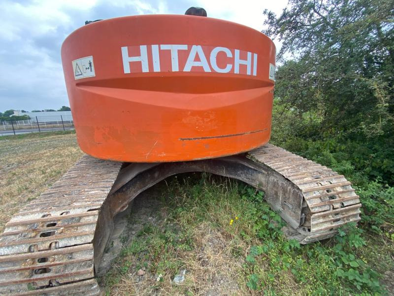 Hitachi ZX225USLC-3 - Excavadora de cadenas: foto 4 Hitachi ZX225USLC-3 - Excavadora de cadenas: foto 4