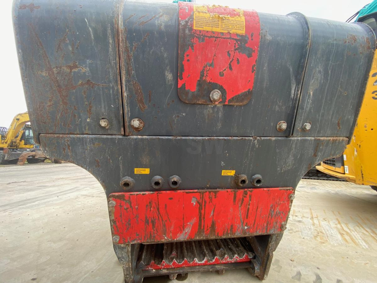 VTN FB 250 - Cazo para excavadora para Maquinaria de construcción: foto 4 VTN FB 250 - Cazo para excavadora para Maquinaria de construcción: foto 4