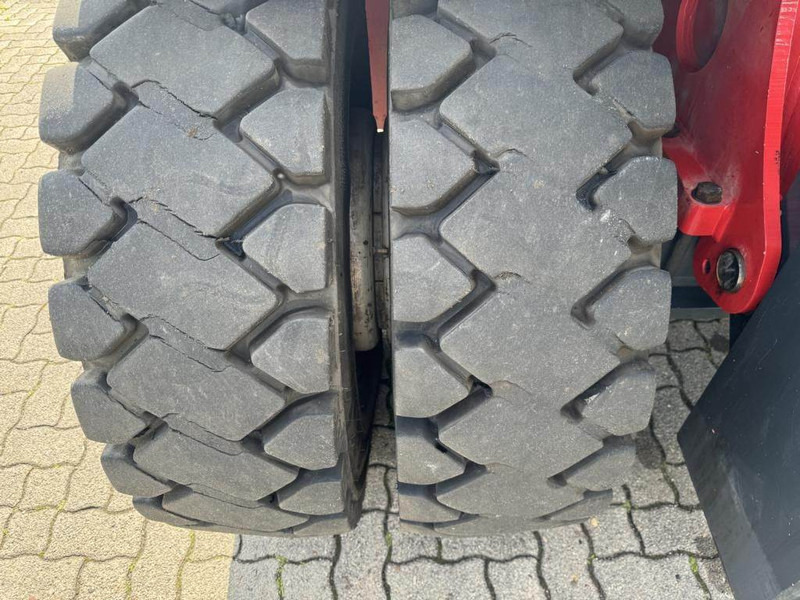 Carretilla para contenedores Kalmar DCE70-35E4: foto 7