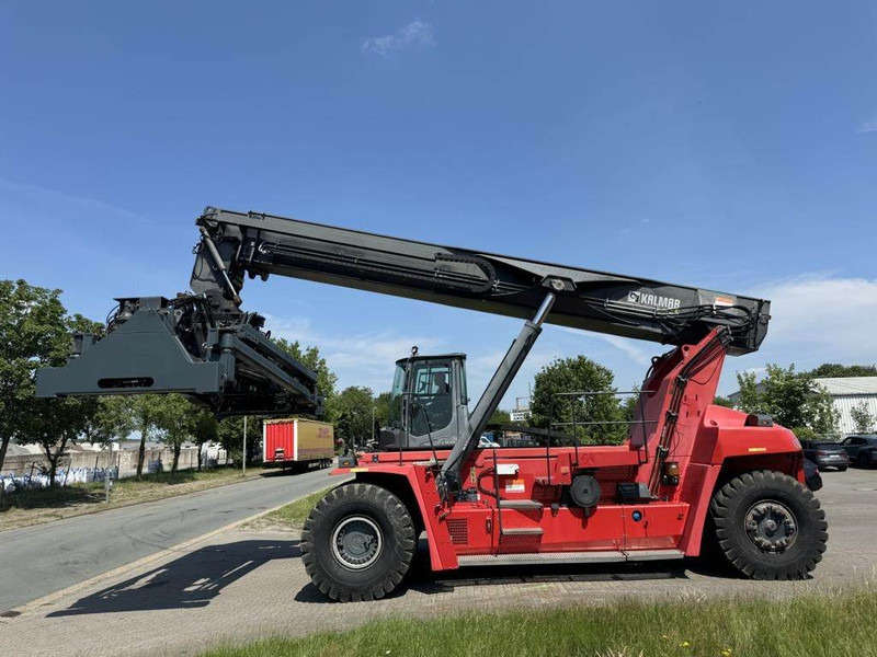 Kalmar DRG450-60C5 - Reach stacker: foto 2 Kalmar DRG450-60C5 - Reach stacker: foto 2