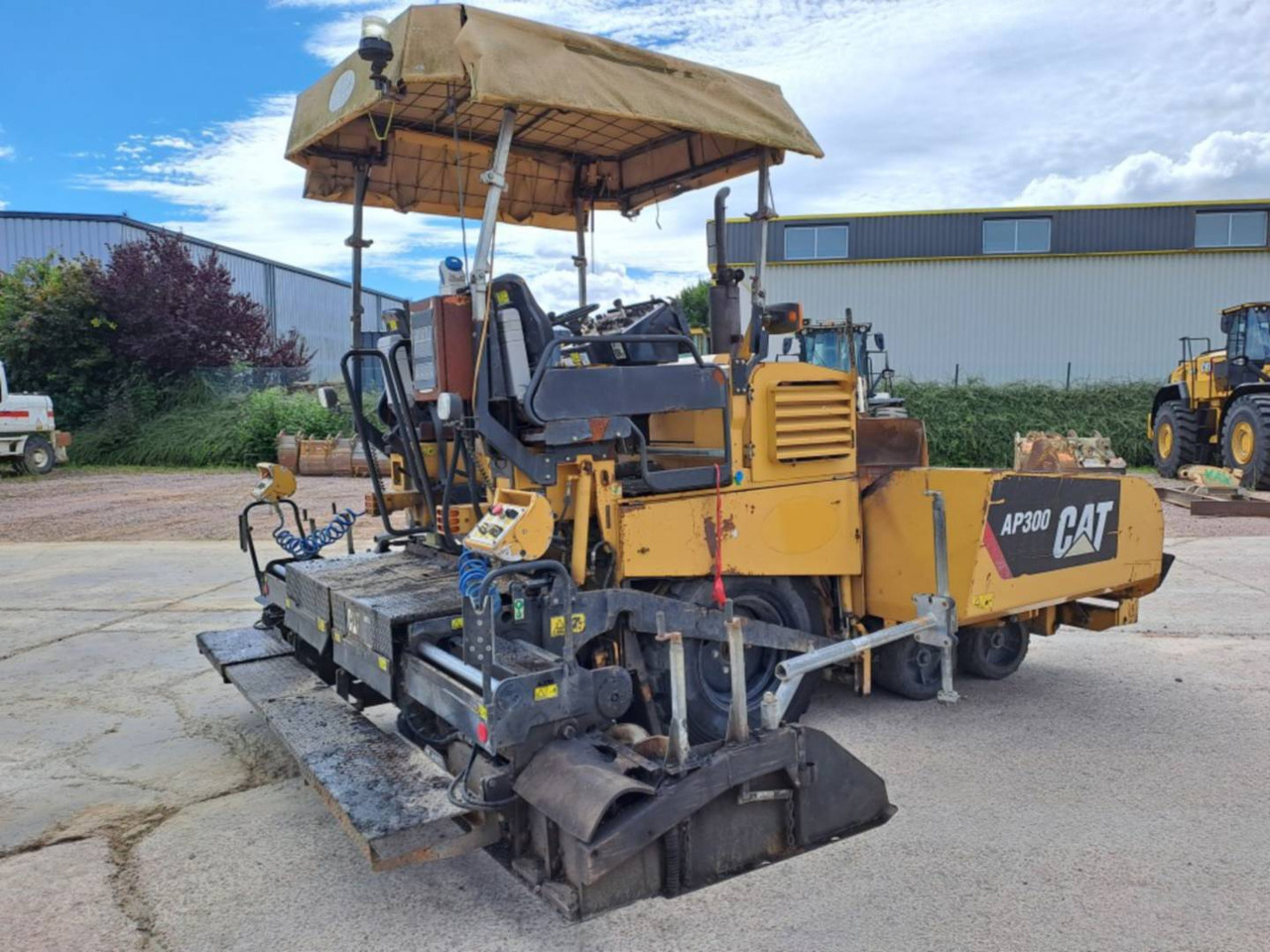 Pavimentadora de asfalto CAT AP300: foto 7