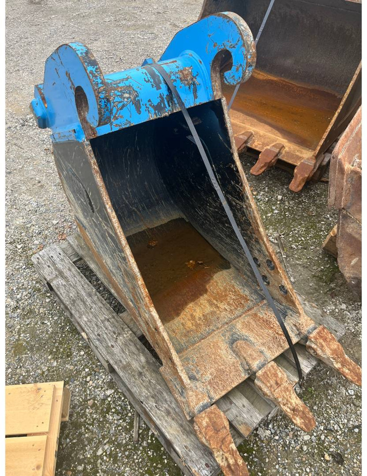 CAT CW20S/GD/600MM/310L - Cazo para excavadora: foto 1 CAT CW20S/GD/600MM/310L - Cazo para excavadora: foto 1