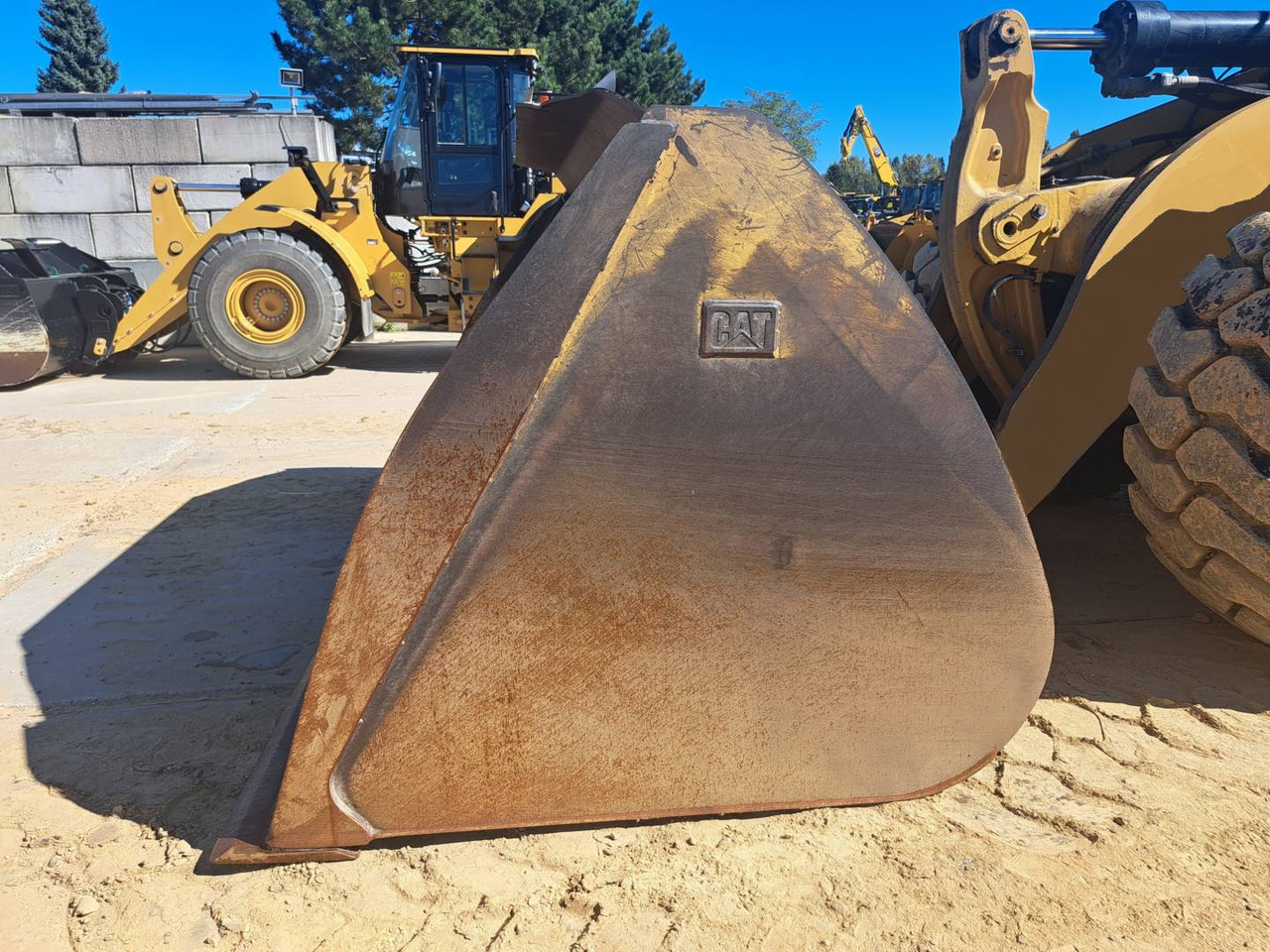 CAT HIGH DUMP BUCKET FOR 966M - Cazo cargador: foto 4 CAT HIGH DUMP BUCKET FOR 966M - Cazo cargador: foto 4