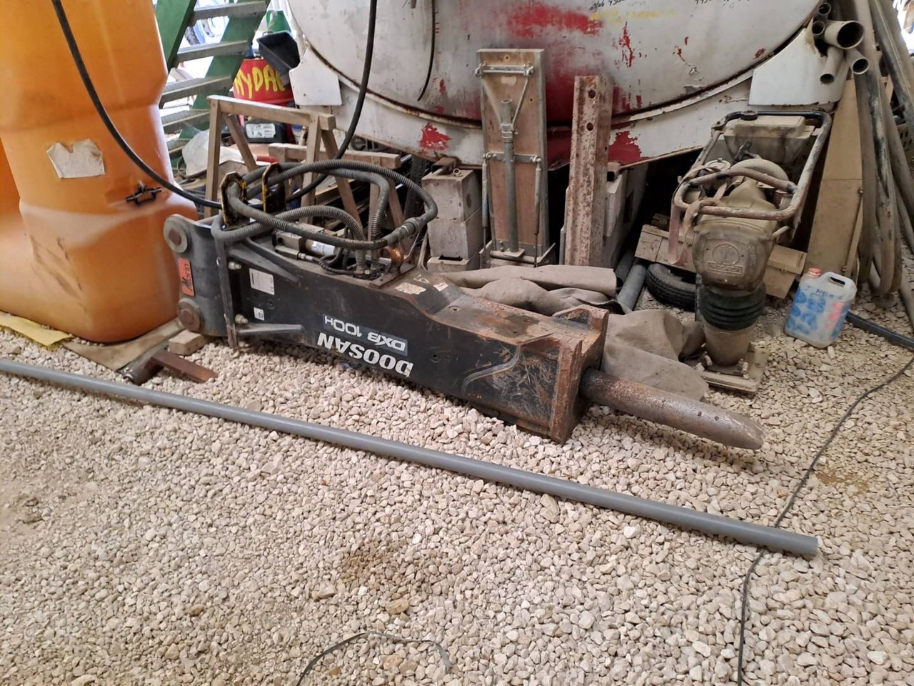 Martillo hidráulico para Maquinaria de construcción DOOSAN INFRACORE AMERICA CORP. BRH/DXB100/DOOSAN/10T/17T: foto 1