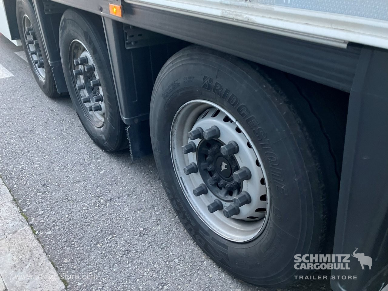 SCHMITZ Semiremolque Frigo Standard Double deck - Semirremolque isotérmico: foto 5 SCHMITZ Semiremolque Frigo Standard Double deck - Semirremolque isotérmico: foto 5