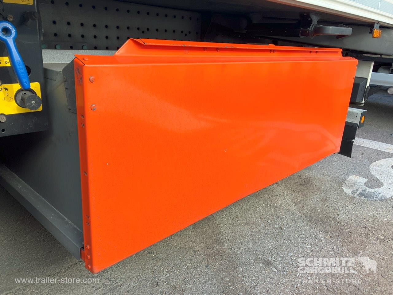SCHMITZ Semiremolque Frigo Standard - Semirremolque isotérmico: foto 4 SCHMITZ Semiremolque Frigo Standard - Semirremolque isotérmico: foto 4