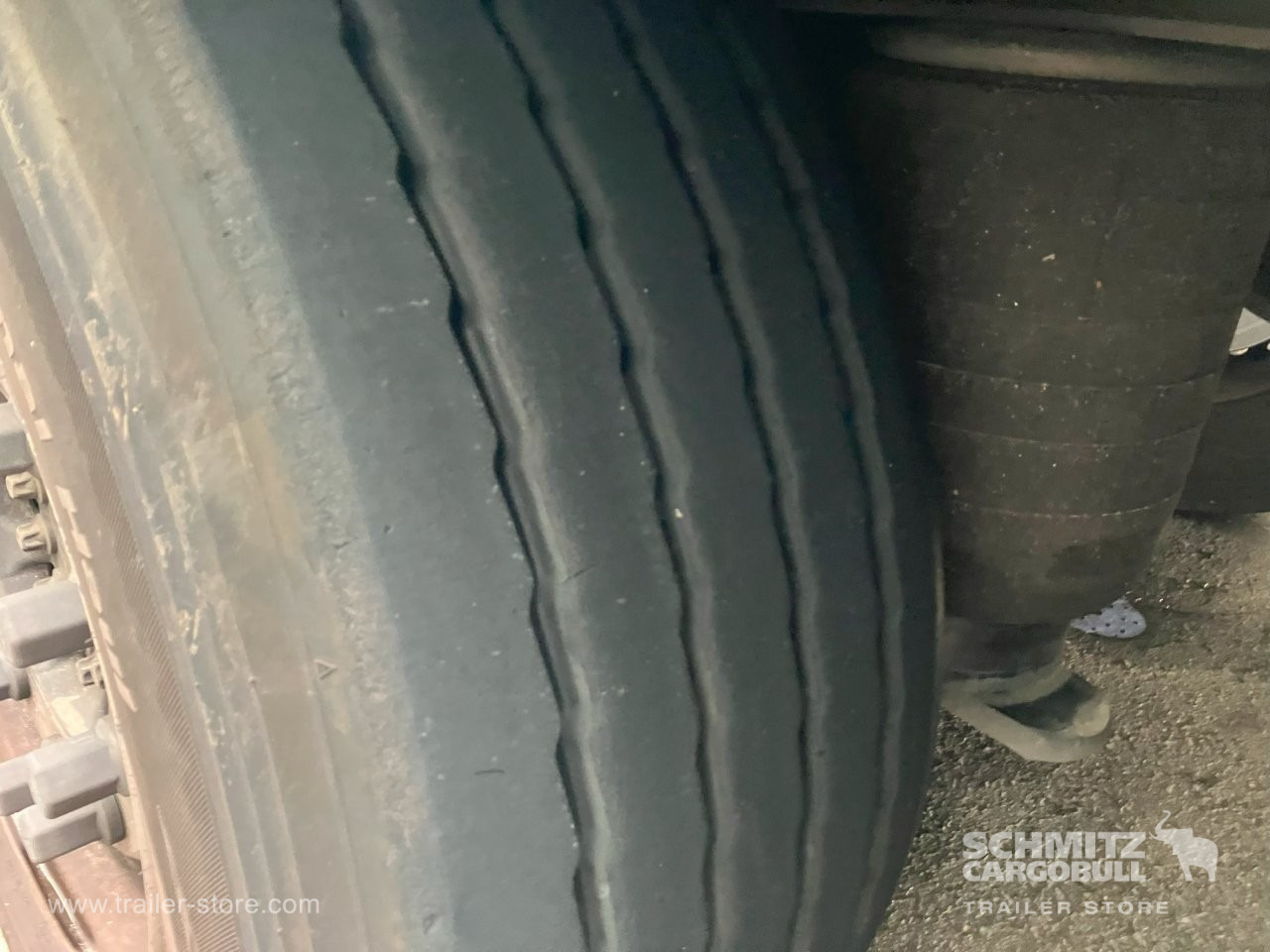 SCHMITZ Semiremolque Frigo Standard - Semirremolque isotérmico: foto 4 SCHMITZ Semiremolque Frigo Standard - Semirremolque isotérmico: foto 4