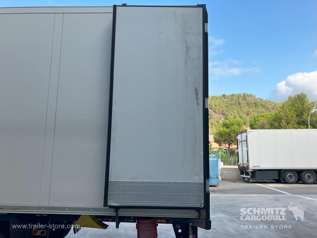 SCHMITZ Semiremolque Frigo Standard - Semirremolque isotérmico: foto 4 SCHMITZ Semiremolque Frigo Standard - Semirremolque isotérmico: foto 4