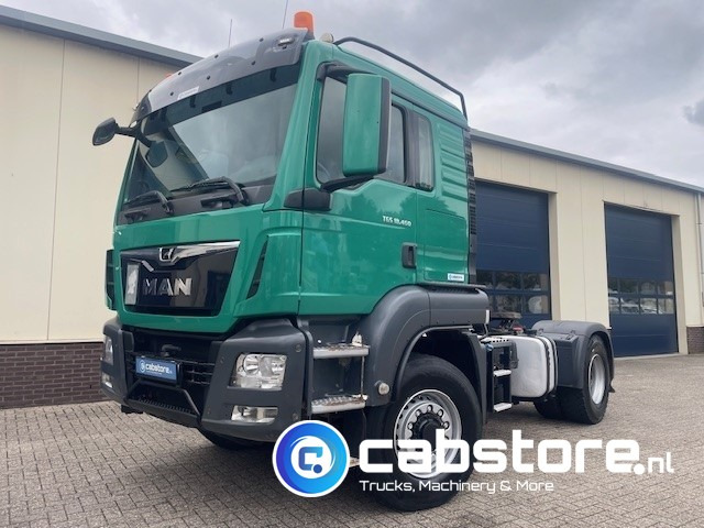 MAN TGS 18.460 4x4 tractor Euro 6 - Hydrodrive - Bouwjaar 05-2018 - Automaat - Hydrauliek unit kipper - Slaapcabine - Km 573.395 - Cabeza tractora: foto 2 MAN TGS 18.460 4x4 tractor Euro 6 - Hydrodrive - Bouwjaar 05-2018 - Automaat - Hydrauliek unit kipper - Slaapcabine - Km 573.395 - Cabeza tractora: foto 2
