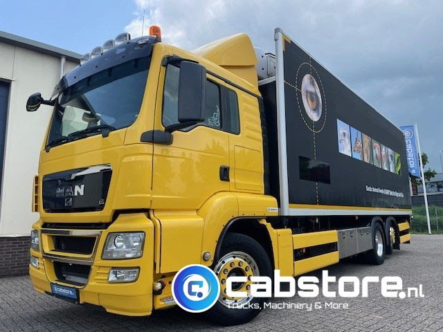MAN TGS 26.360 6x2-2 BL Euro 5 MAN TGS 26.360 6X2-2 BL Koelwagen - Euro 5 - Laadklep - Roldeur - Carrier Supra 850 - Very good condition! - Camión frigorífico: foto 2 MAN TGS 26.360 6x2-2 BL Euro 5 MAN TGS 26.360 6X2-2 BL Koelwagen - Euro 5 - Laadklep - Roldeur - Carrier Supra 850 - Very good condition! - Camión frigorífico: foto 2