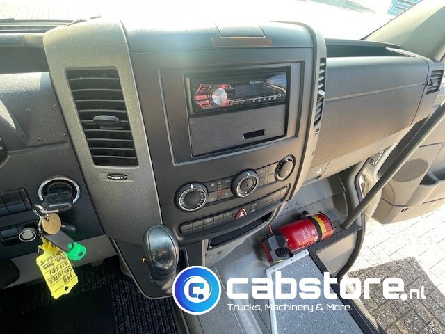 Minibús, Furgoneta de pasajeros Mercedes-Benz SPRINTER  211 CDI - L2/H2-  Automatische versnellingsbak - 9 Persoons - Bouwjaar 2009 - APK tot 17-01-2026 ! - Side bars - Privacy glas - Airco: foto 10