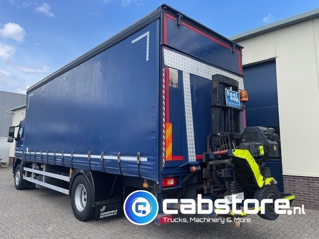 Volvo FM9 4X2R FAL9.0 RAD-A4 Volvo FM300 4x2 Euro 5 bakwagen - Schuifzeilen - Laadklep 2000 kg - Bouwjaar 2008 - Kooi-Aap heftruck - Camión caja cerrada: foto 3 Volvo FM9 4X2R FAL9.0 RAD-A4 Volvo FM300 4x2 Euro 5 bakwagen - Schuifzeilen - Laadklep 2000 kg - Bouwjaar 2008 - Kooi-Aap heftruck - Camión caja cerrada: foto 3