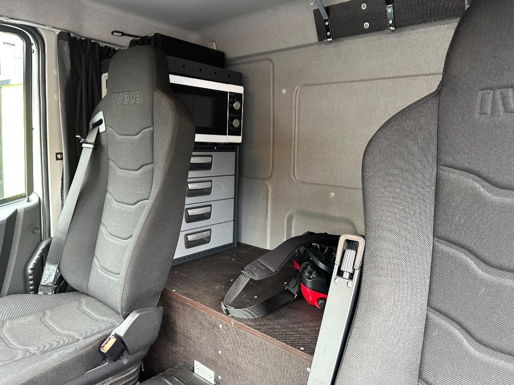 Arrendamiento de Iveco Eurocargo ML150E28 4x4 sähkölaitos varustein  Iveco Eurocargo ML150E28 4x4 sähkölaitos varustein: foto 24