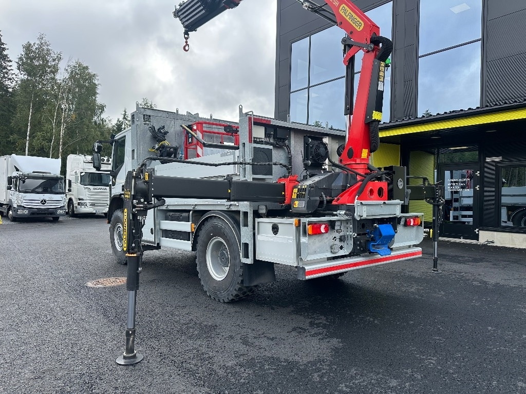 Iveco Eurocargo ML150E28 4x4 sähkölaitos varustein  - Camión grúa: foto 5 Iveco Eurocargo ML150E28 4x4 sähkölaitos varustein  - Camión grúa: foto 5