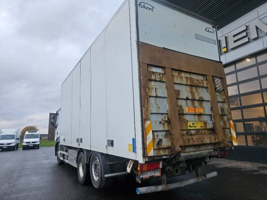 Iveco Stralis 6x2  - Camión caja cerrada: foto 4 Iveco Stralis 6x2  - Camión caja cerrada: foto 4