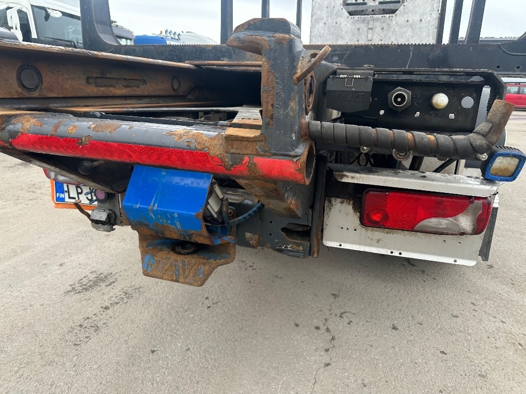 Arrendamiento de Iveco X-WAY AS340x57 8x4  Iveco X-WAY AS340x57 8x4: foto 7