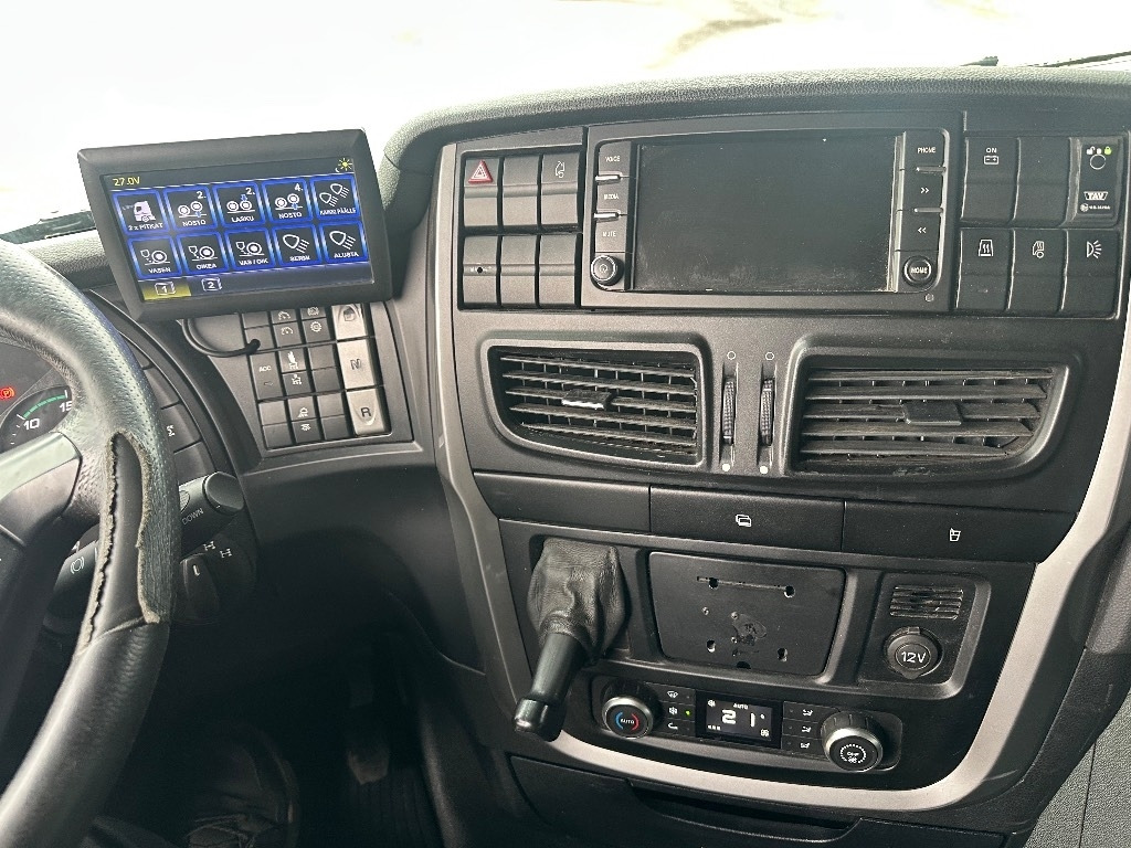 Arrendamiento de Iveco X-WAY AS340x57 8x4  Iveco X-WAY AS340x57 8x4: foto 15