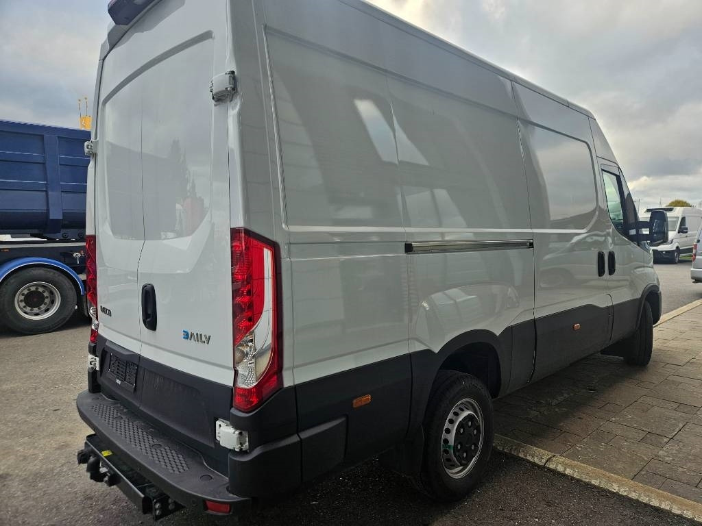 Iveco eDaily 42S14 12m3 - Furgón, Furgoneta eléctrica: foto 3 Iveco eDaily 42S14 12m3 - Furgón, Furgoneta eléctrica: foto 3