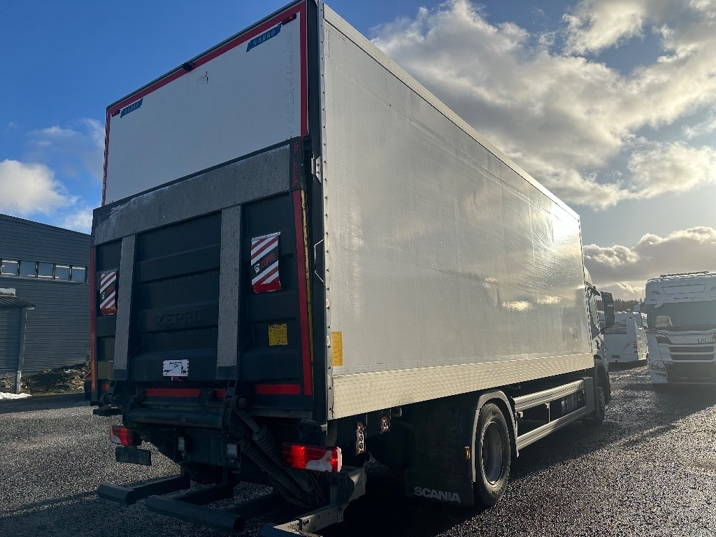 Scania P250  - Camión caja cerrada: foto 3 Scania P250  - Camión caja cerrada: foto 3
