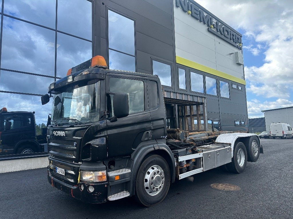 Scania P420 6x2*4  - Camión multibasculante: foto 1 Scania P420 6x2*4  - Camión multibasculante: foto 1