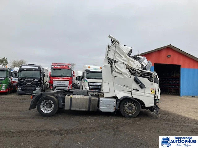 Volvo FH460 4X2 Skadet - Cabeza tractora: foto 3 Volvo FH460 4X2 Skadet - Cabeza tractora: foto 3