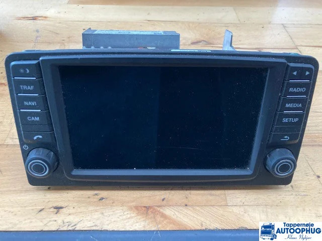 MAN 81.28100-6037 Radio - Sistema eléctrico para Camión: foto 1 MAN 81.28100-6037 Radio - Sistema eléctrico para Camión: foto 1