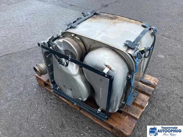 MAN Exhaust silencer MAN 81.15103-6182 - Sistema de escape para Camión: foto 2 MAN Exhaust silencer MAN 81.15103-6182 - Sistema de escape para Camión: foto 2