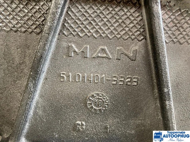 MAN Svinghjul / Flywheel housing OEM: 51.01401-5421 - Motor y piezas para Camión: foto 2 MAN Svinghjul / Flywheel housing OEM: 51.01401-5421 - Motor y piezas para Camión: foto 2
