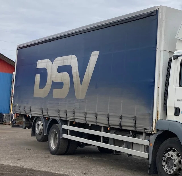 MAN TGM 26.290 6X2/4 - Camión lona: foto 2 MAN TGM 26.290 6X2/4 - Camión lona: foto 2