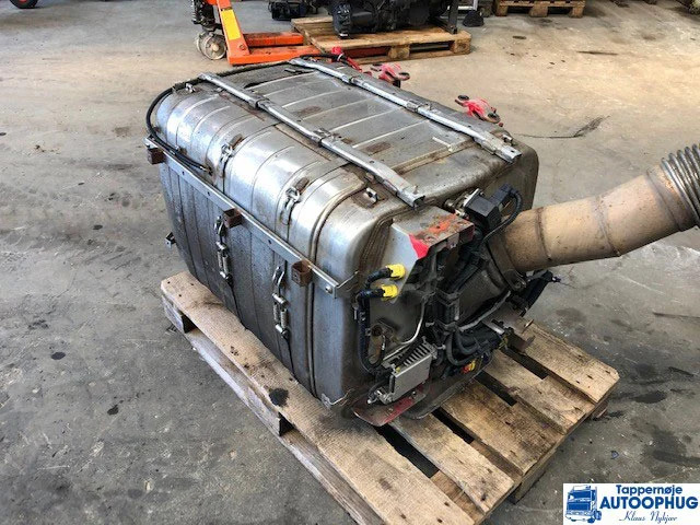 Mercedes-Benz Actros 2551 Exhaust P/N: A007 490 58 12 - Sistema de escape para Camión: foto 1 Mercedes-Benz Actros 2551 Exhaust P/N: A007 490 58 12 - Sistema de escape para Camión: foto 1