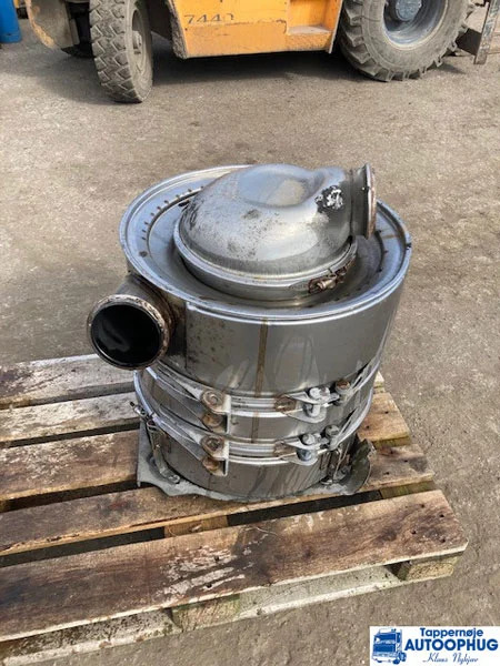 Scania 1865785 Lyddæmper - Sistema de escape para Camión: foto 2 Scania 1865785 Lyddæmper - Sistema de escape para Camión: foto 2